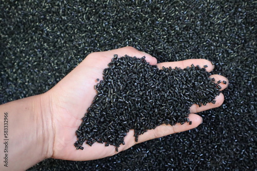 Plastic pellets for production,plastic polymer dye granules color black	
 photo