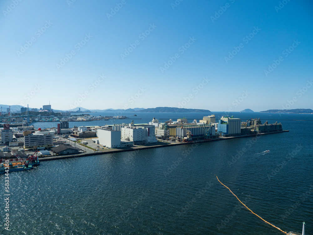福岡・博多湾からの海の景色