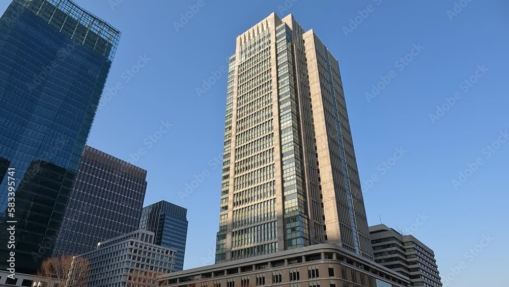 東京駅駅前の高層ビル群