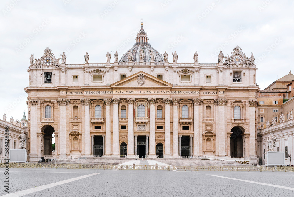 Roma Basilica di San Pietro in Vaticano facciata