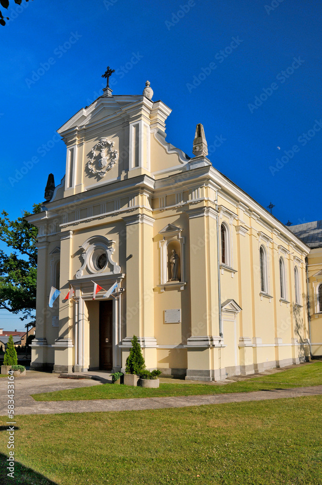 Neo-baroque Church of St. Anthony. Wola Kielpinska, Masovian Voivodeship, Poland.