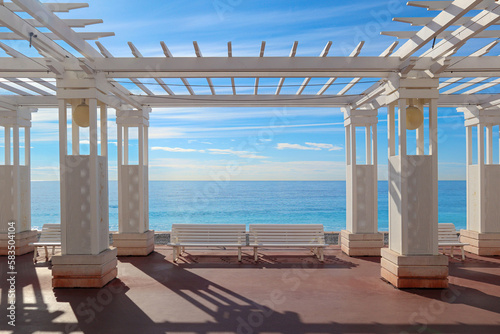 Promenade des Anglais in Nice overlooking the Mediterranean Sea © Andrei Antipov