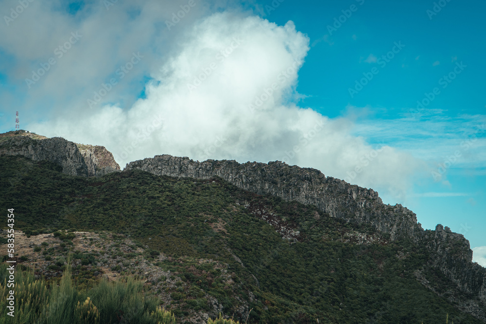 Fototapeta premium Madeira Mountains Clouds Fog Pico