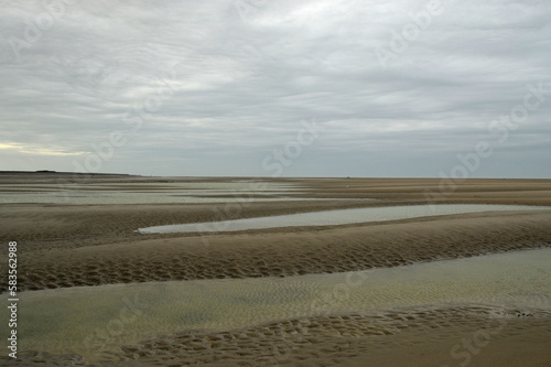 Paysage de la Baie de Somme, coucher de soleil sur la mer 