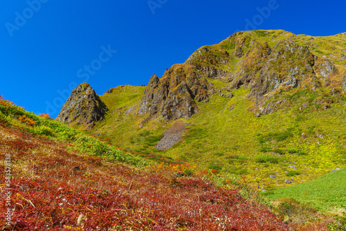 秋田駒ケ岳登山 絶景の紅葉のムーミン谷