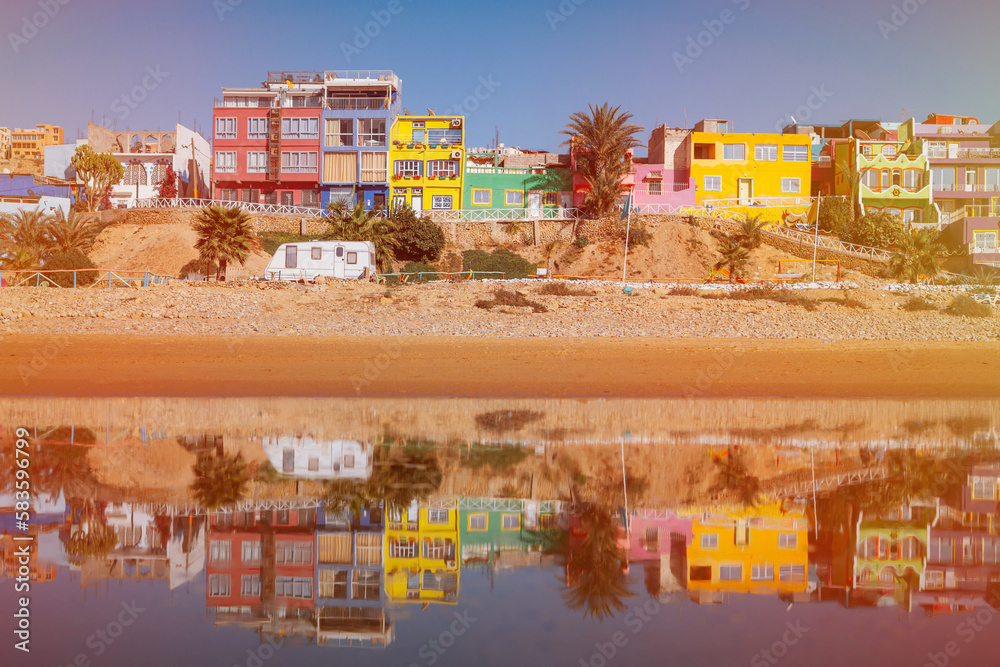 Obraz premium Aghroud small village with colourful fishermen