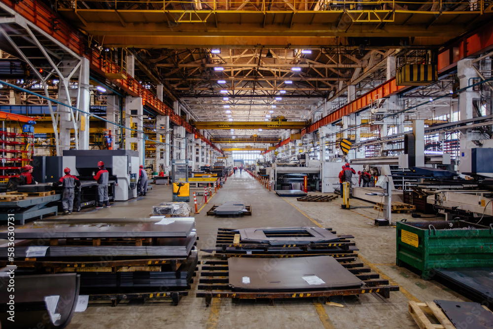 Ταπετσαρία Metalworking factory production line. Interior of the worksop