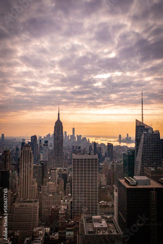 New York city skyline at sunset © Danny