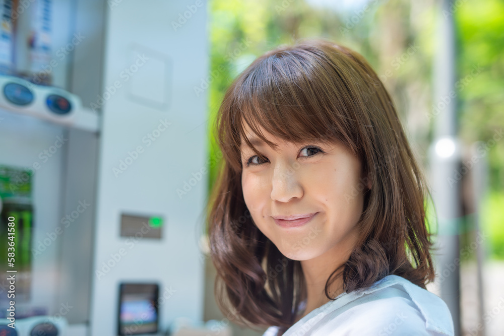 Happy confident asian business woman outdoor in the city Happy confident asian business woman outdoor in the city