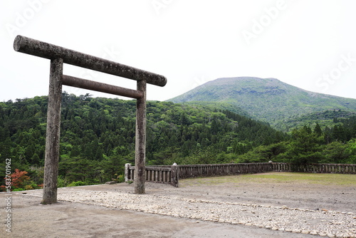 高千穂河原の美しい鳥居