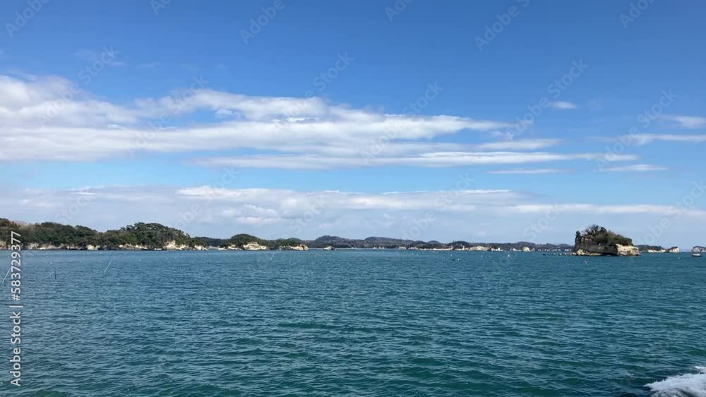 Matsushima has been written about in waka since ancient times. It is known for its 260 small pine-covered islands arising from the pale blue sea.Please do visit Miyagi and Matsushima. Matsushima has been written about in waka since ancient times. It is known for its 260 small pine-covered islands arising from the pale blue sea.Please do visit Miyagi and Matsushima.