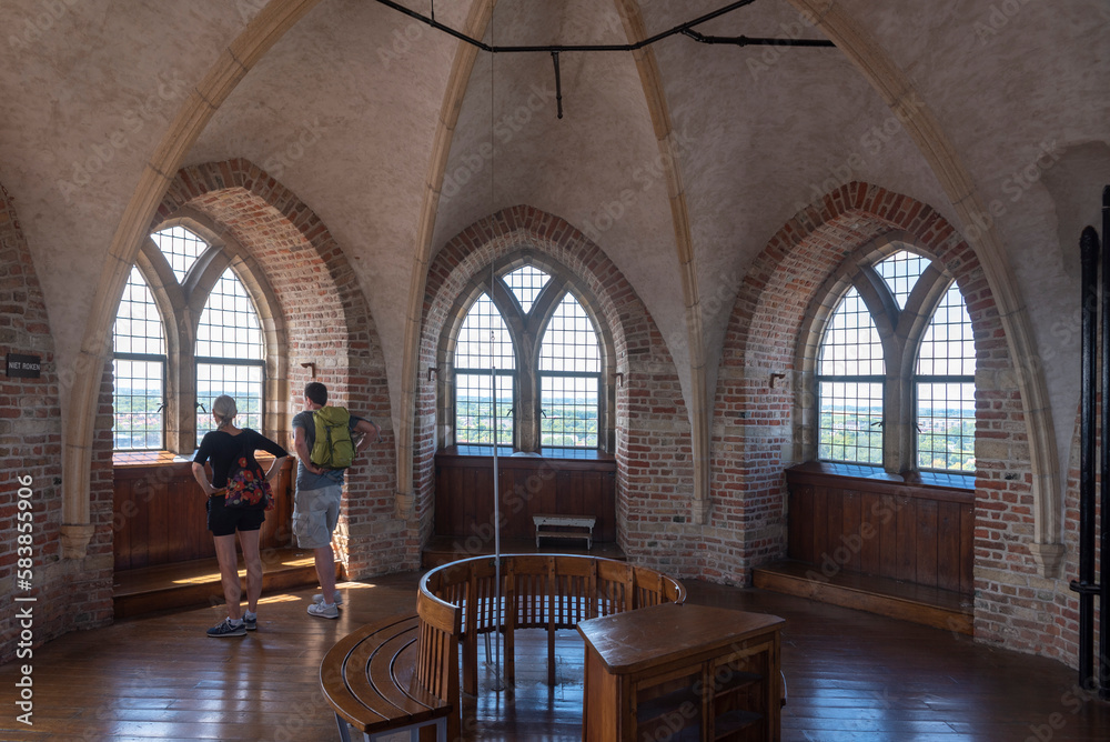 Aussichtsgalerie des Kirchturmes Lange Jahn in Middelburg. Provinz Zeeland in den Niederlanden