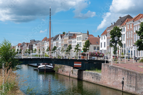 Stadtbild mit der Bellinkbrug in Middelburg. Provinz Zeeland in den Niederlanden photo