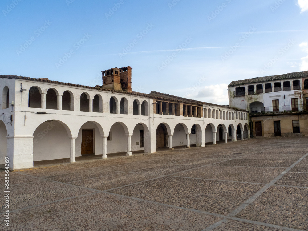 Plaza porticada de Garrovillas de Alconétar (siglos XV-XVI). Una de las más bellas de España. Cáceres, Extremadura.