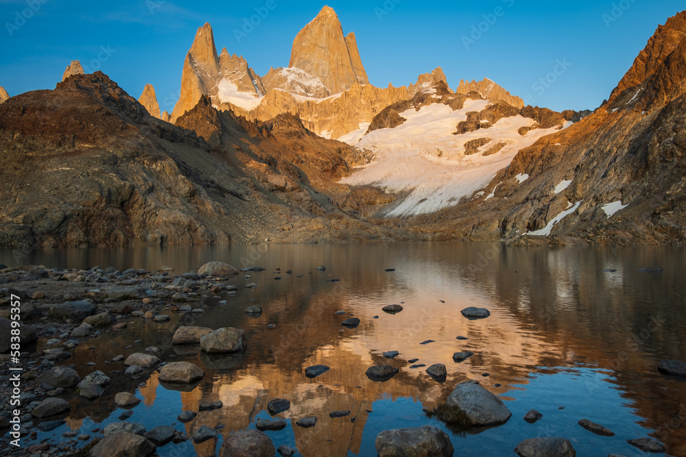 Mount Fitz Roy Landscape, Summer in Patagonia, Green Scenic Field with Snowy Mountain Peak, Natural Geography of El Chalten, Argentina