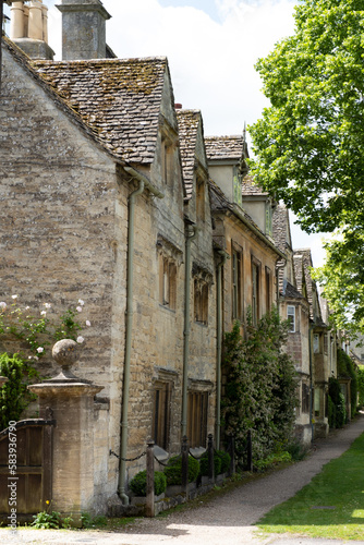 Vertical shot of Quintessential Cotswold village houses in Burford  Oxfordshire  England