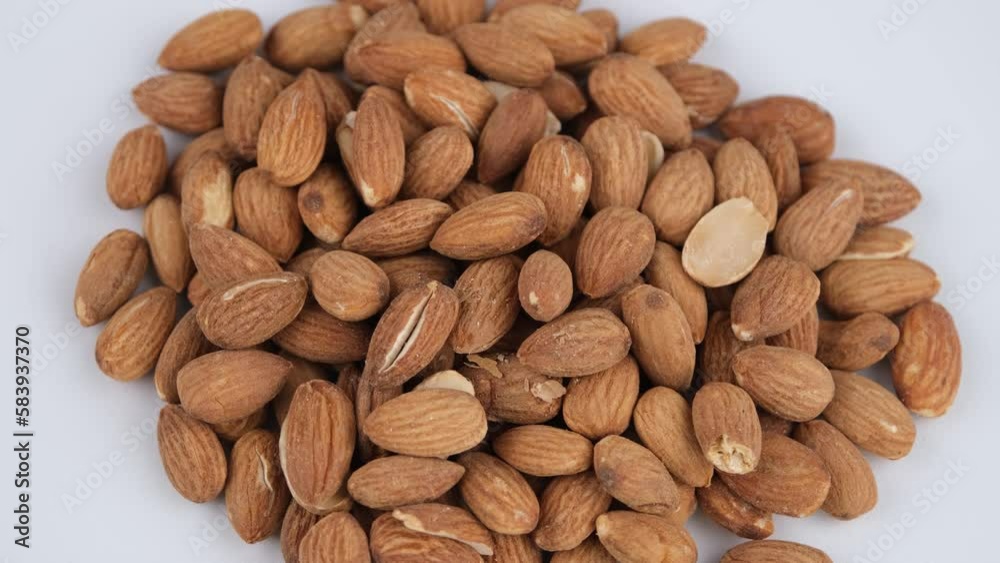 almonds almonds