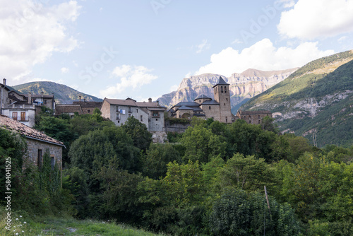 Ordesa and Monte Perdido Natural Park, Faja-Racón hiking route