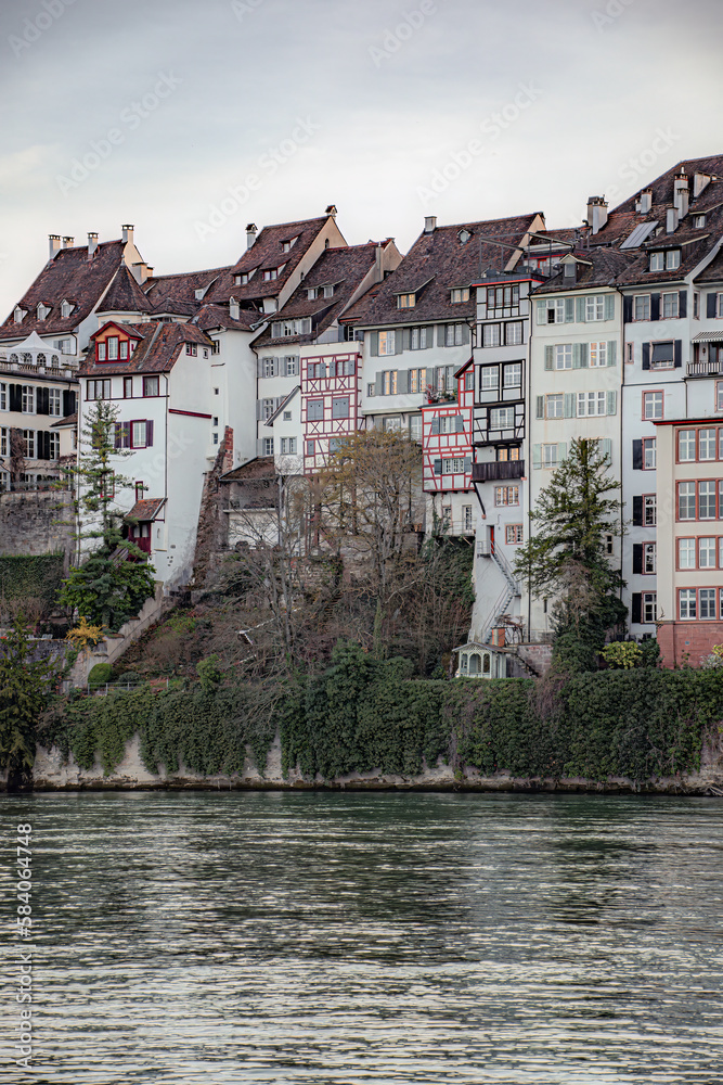 houses on the shore of the river