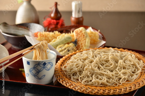 天ぷらとざる蕎麦のセット