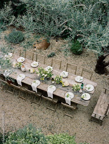 Outdoor Spring Dinner Party Table