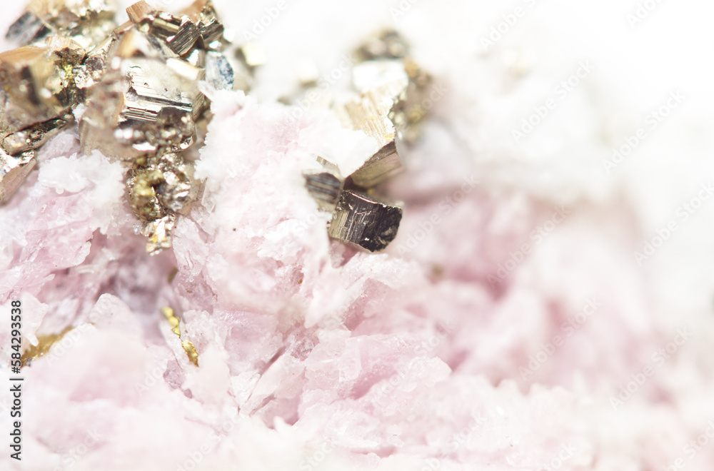 Obraz premium Pink background of texture rhodochrosite crystals closeup