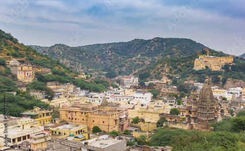 Obraz na płótnie View from the Amber Palace over the Rameshwar Temple in Amer, India w salonie
