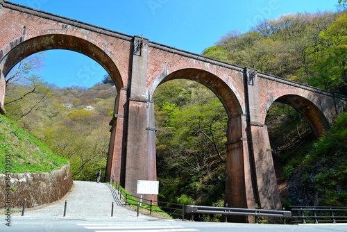 快晴の日の碓氷第三橋梁めがね橋
