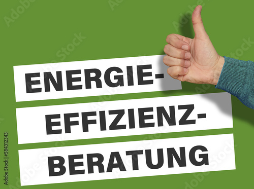 Daumen hoch für Energie-Effizienz-Beratung photo