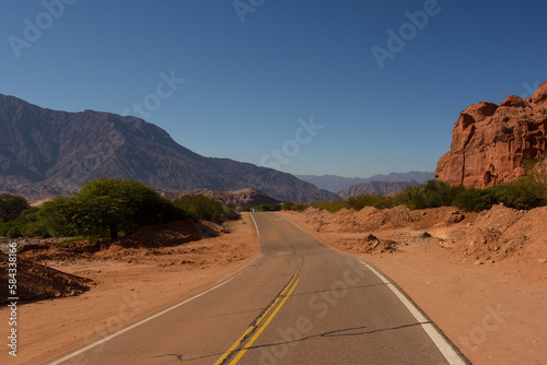 the road to the mountains