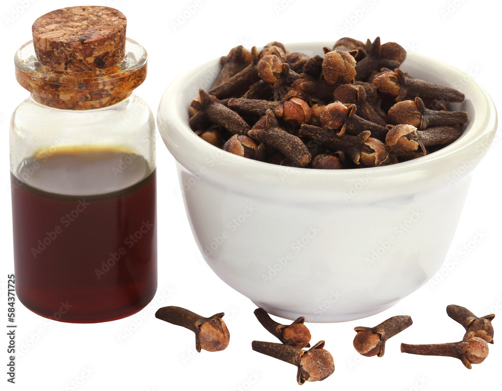Obraz premium Fresh clove with oil in a jar