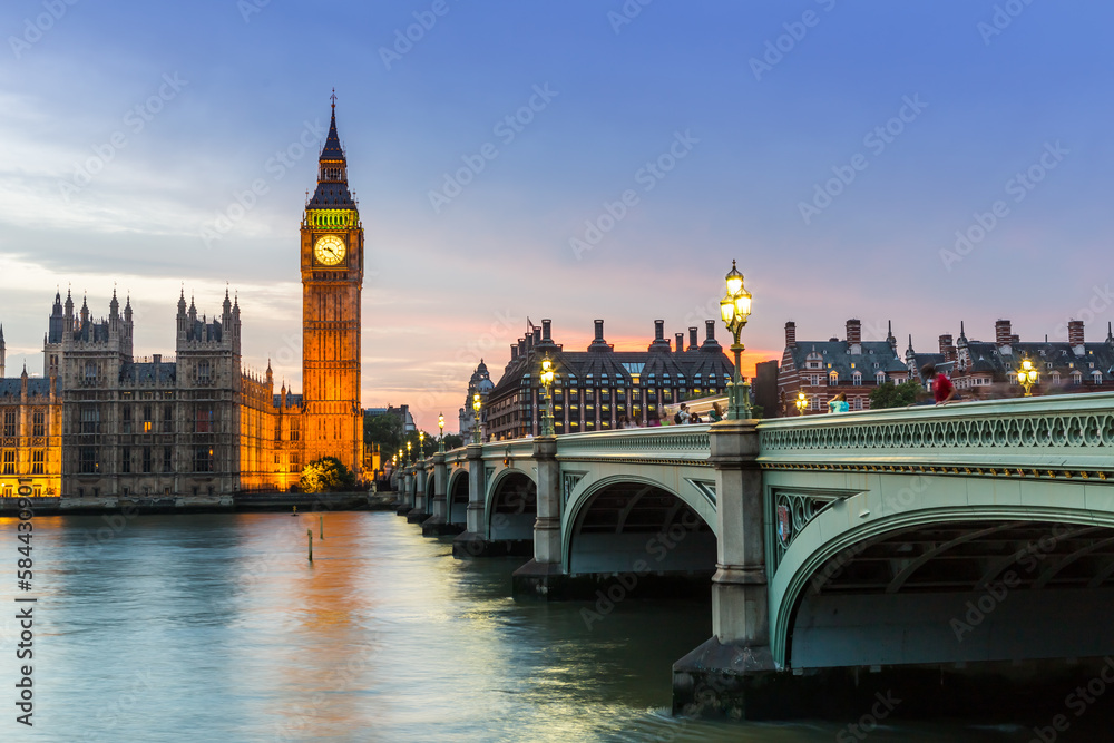 Big Ben in London at night