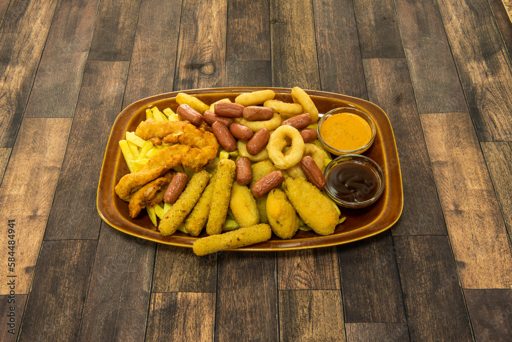 The appetizer is the light meal that is taken to whet the appetite, before the main meal at noon or before dinner The appetizer is the light meal that is taken to whet the appetite, before the main meal at noon or before dinner