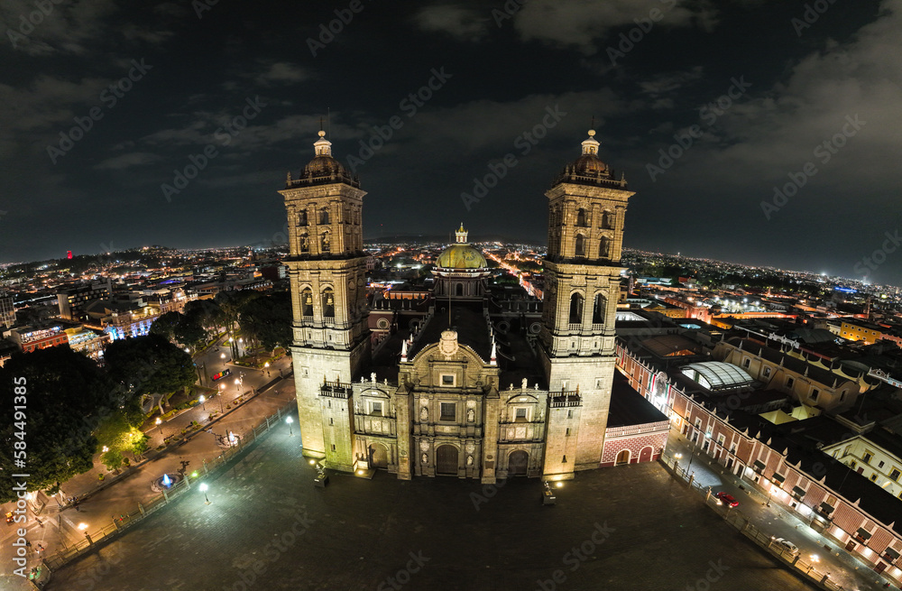 Catedral Basílica de Puebla, Nocturna.
