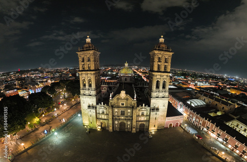 Catedral Bas  lica de Puebla  Nocturna.