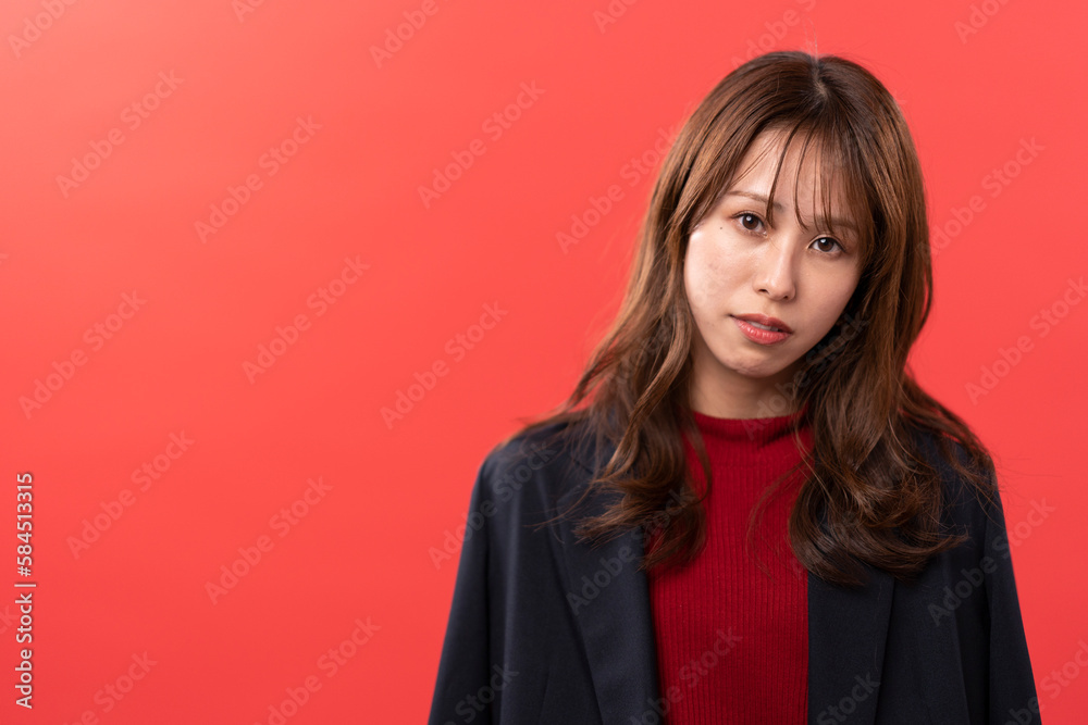 Fototapeta premium ジャケットを着た女性