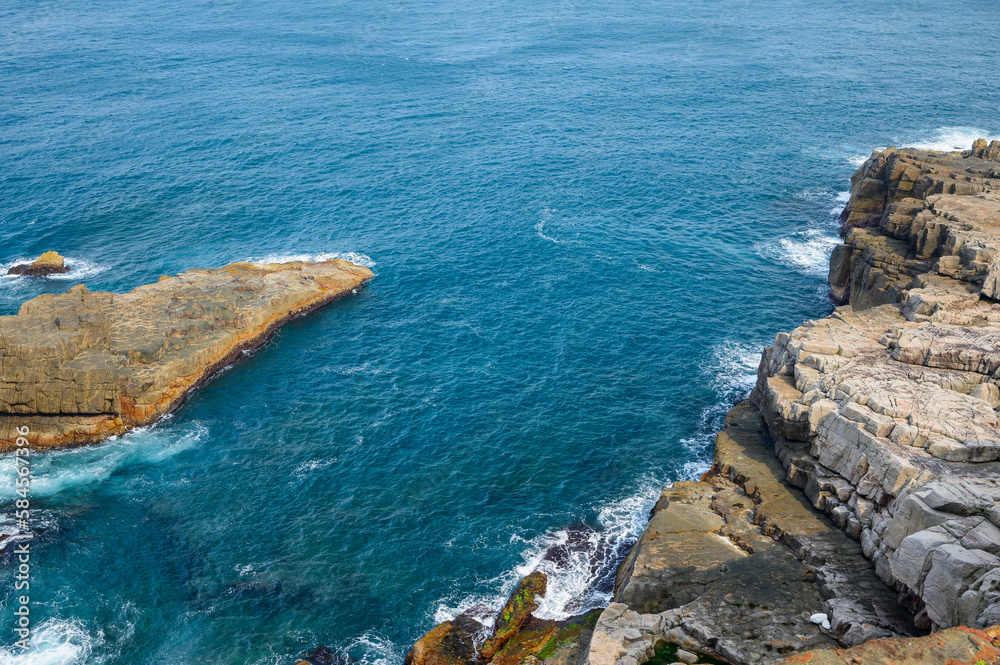 Discover Longdong's Breathtaking Coastal Landscapes - Dramatic Rock Formations. Clear Waters, and Stunning Views of the Pacific Ocean in New Taipei City.