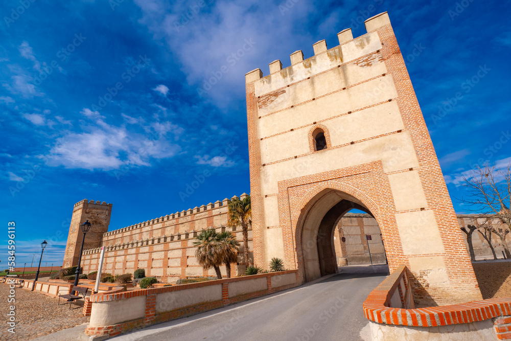 Arévalo Gate, City Wall and Towers, 13th Century Mudéjar Style, Spanish National Monument, Madrigal de las Altas Torres, Ávila, Castile Leon, Spain, Europe