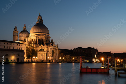 Venedig Basilika Santa Maria della Salute am Abend