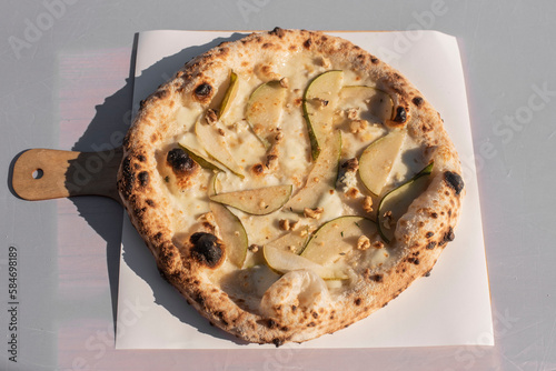 Obraz na płótnie Pizza z pieca opalanego drewnem. w salonie