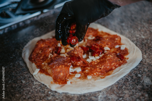 Obraz na płótnie Pizza z pieca opalanego drewnem. w salonie