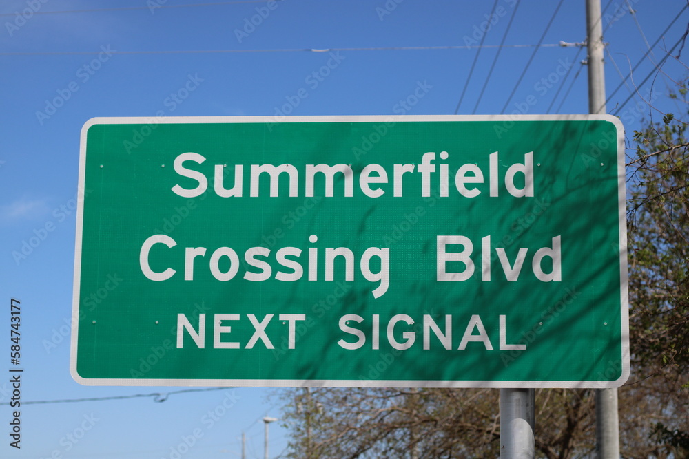 An intersection sign in Riverview Florida