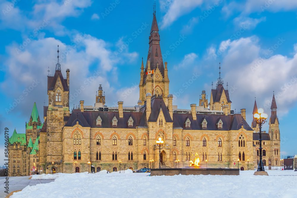 Obraz premium Downtown Ottawa city skyline, cityscape of Canada