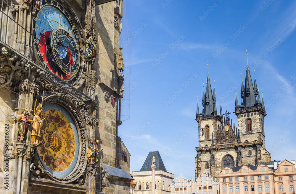 Obraz premium Astronomical clock and Tyn church at the old town square of Prague, Czech Republic
