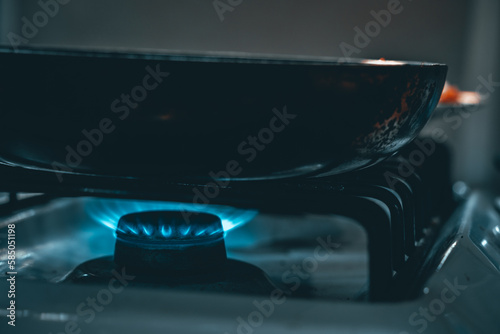 Gas stove, flame from the burner © KseniaJoyg