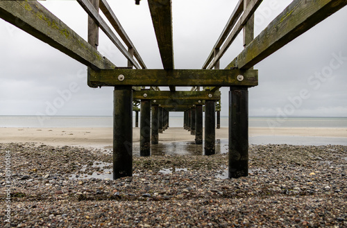 Die kleine Seebrücke von Rettin bei Pelzerhaken an der Ostsee photo