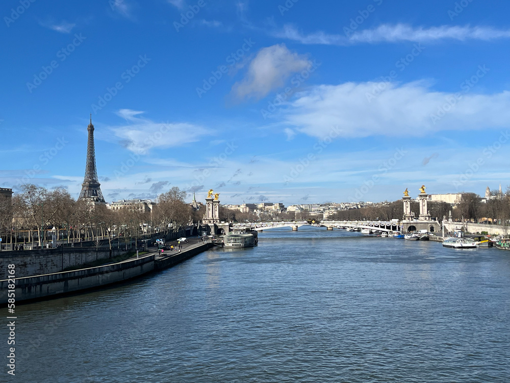 Points de vue sur la Tour Eiffel
