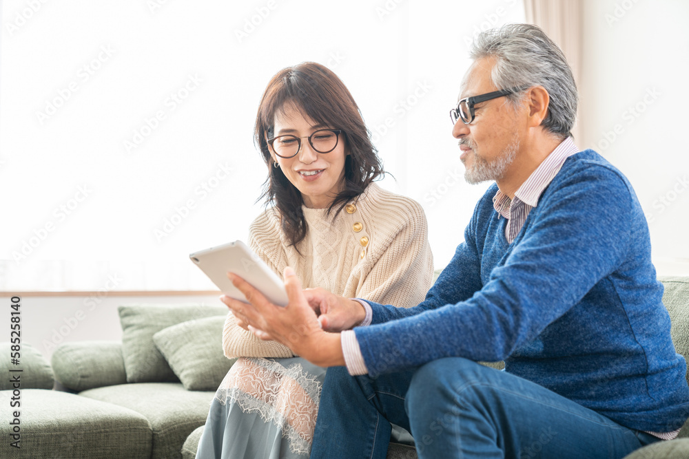 ミドル 夫婦 タブレット ミドル 夫婦 タブレット