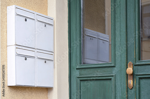 Residential mailboxes and g...