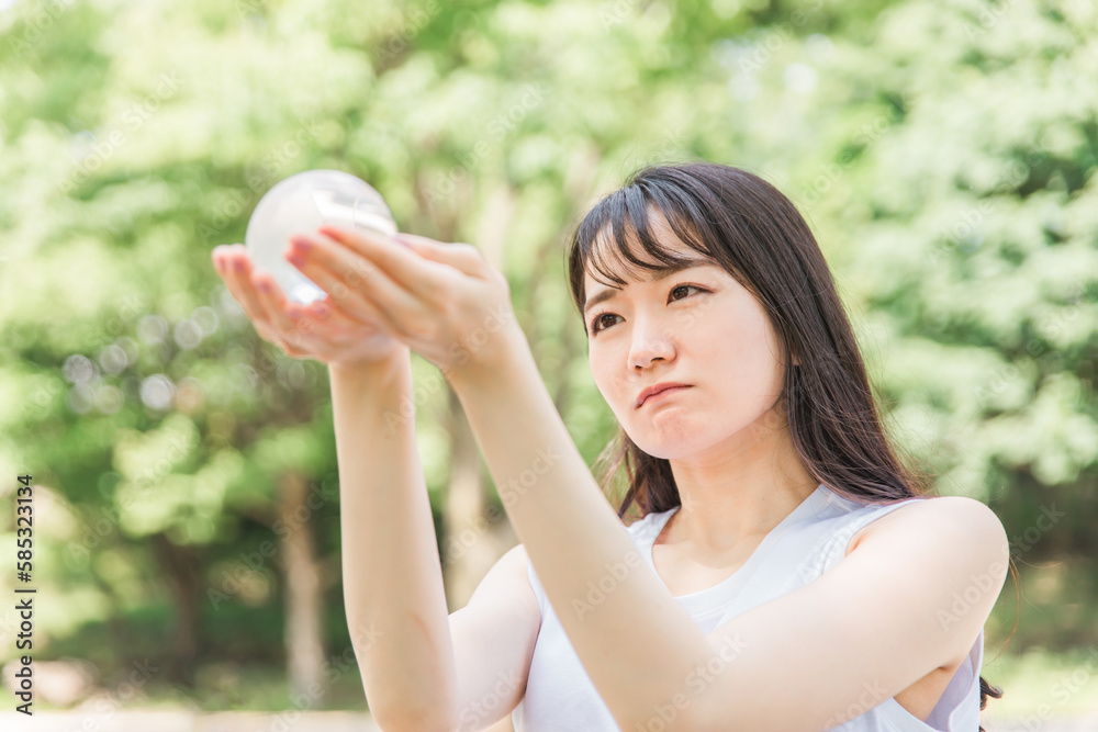 地球環境について考える日本人女性(SDGs・災害・食糧問題)
地球環境について考える日本人女性(SDGs・災害・食糧問題)